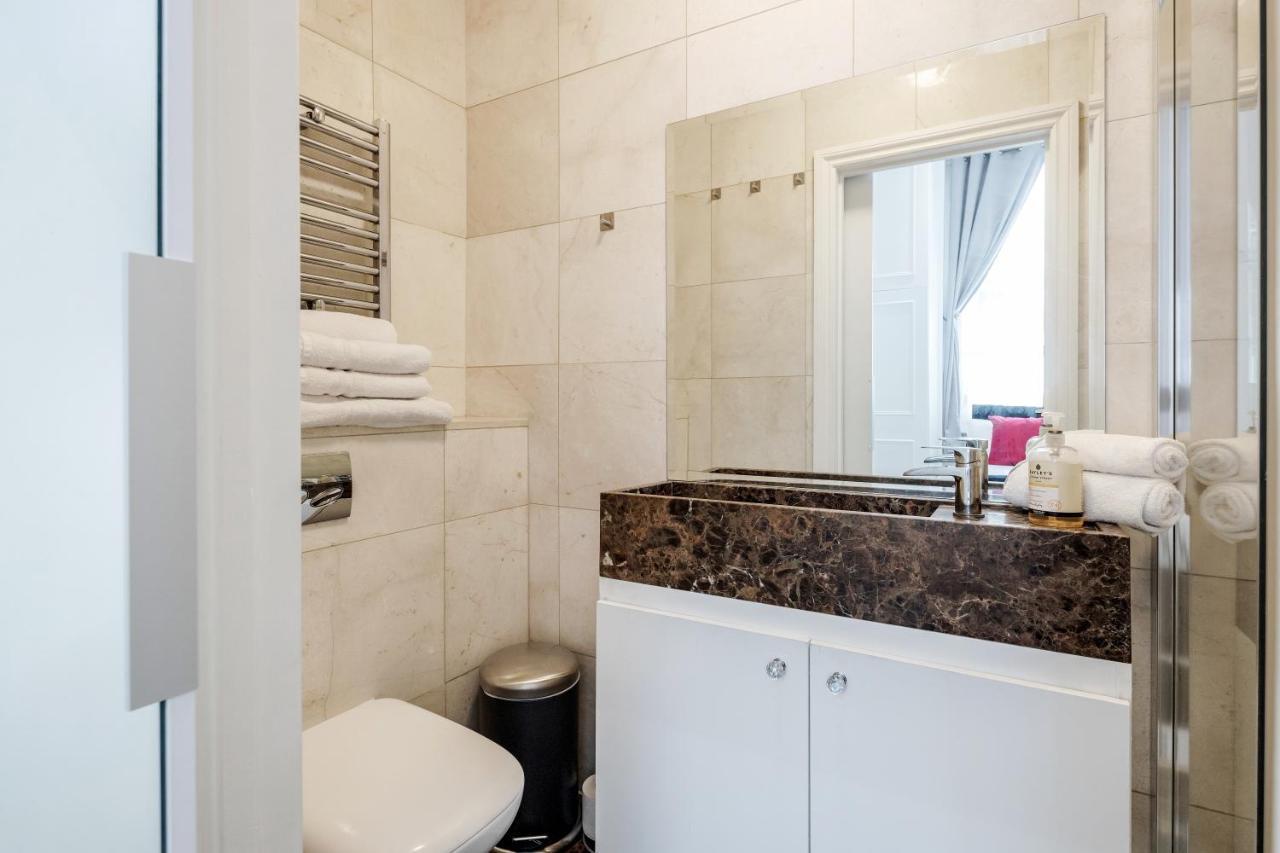 Oxford Street 2 Bed Apartment 런던 외부 사진