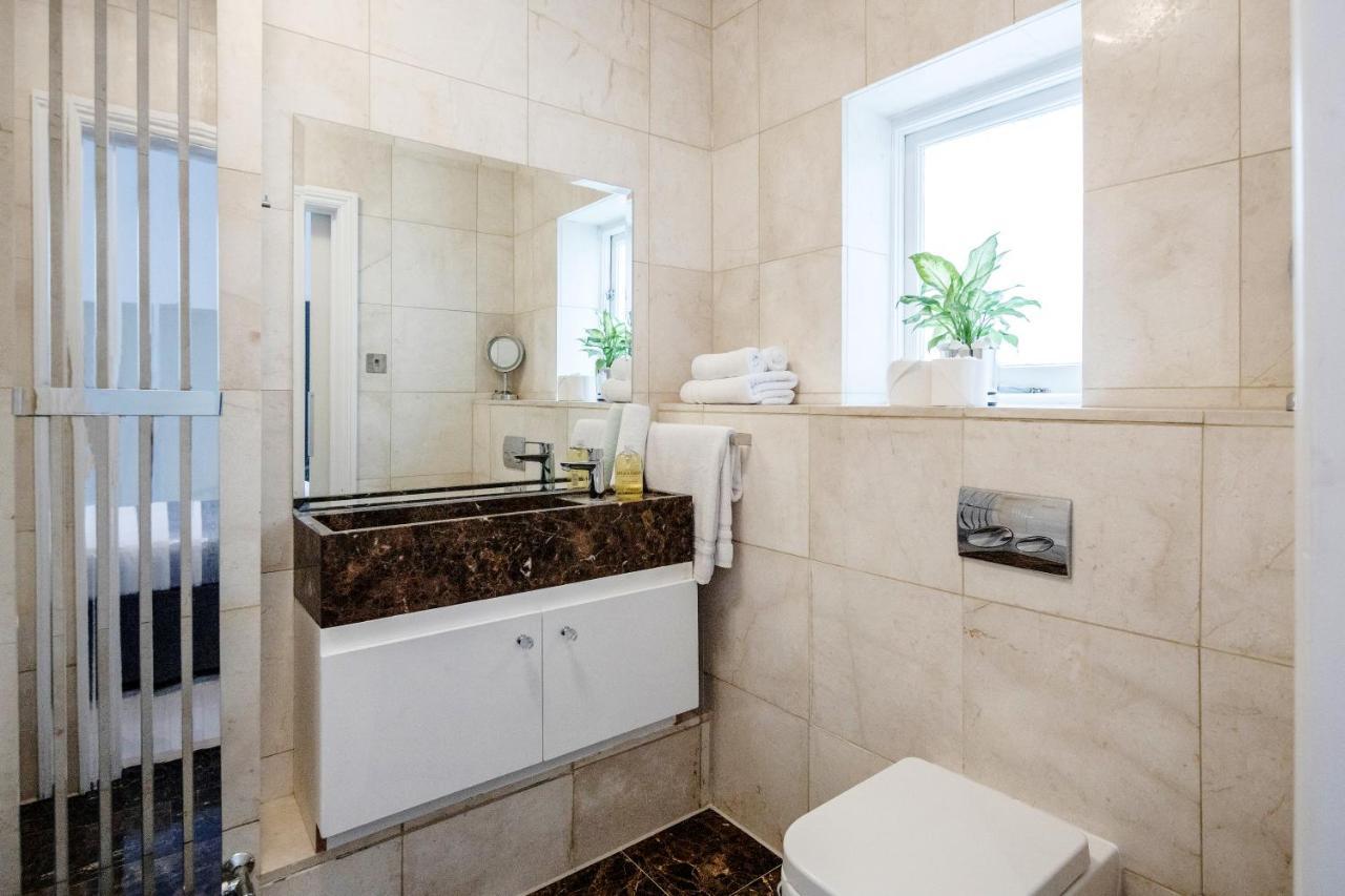 Oxford Street 2 Bed Apartment 런던 외부 사진