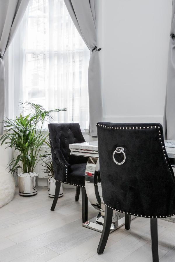 Oxford Street 2 Bed Apartment 런던 외부 사진