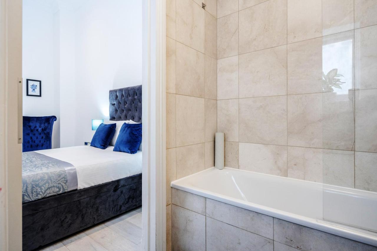 Oxford Street 2 Bed Apartment 런던 외부 사진