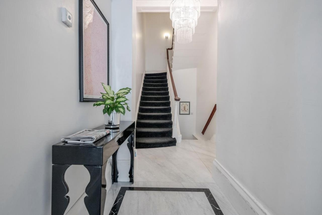 Oxford Street 2 Bed Apartment 런던 외부 사진